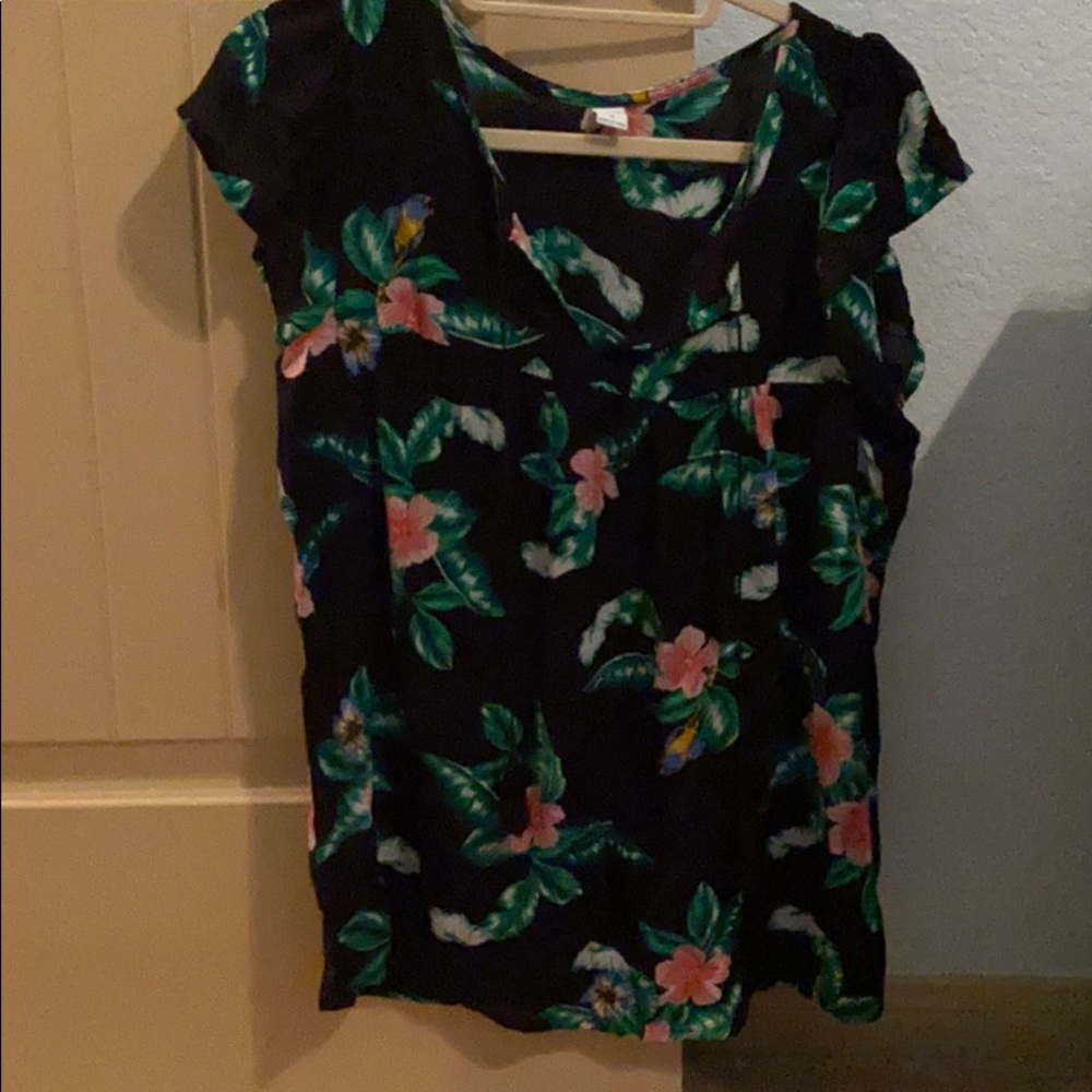 Old navy blouse